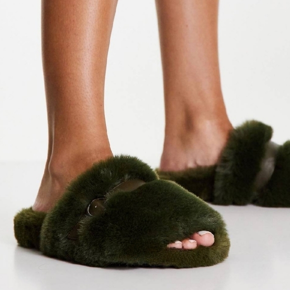 Topshop Faux Fur Slippers Moss Green Size 8 - Picture 2 of 3